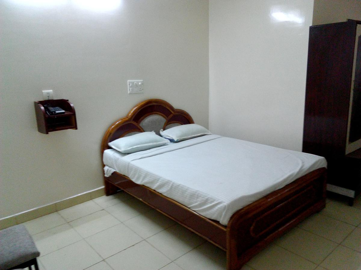 Sahasra Residency Hotel Hajdarabad Zewnętrze zdjęcie