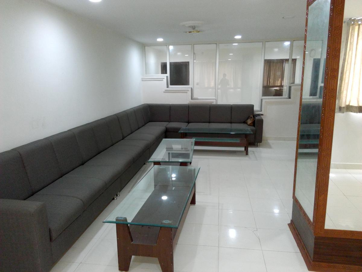 Sahasra Residency Hotel Hajdarabad Zewnętrze zdjęcie