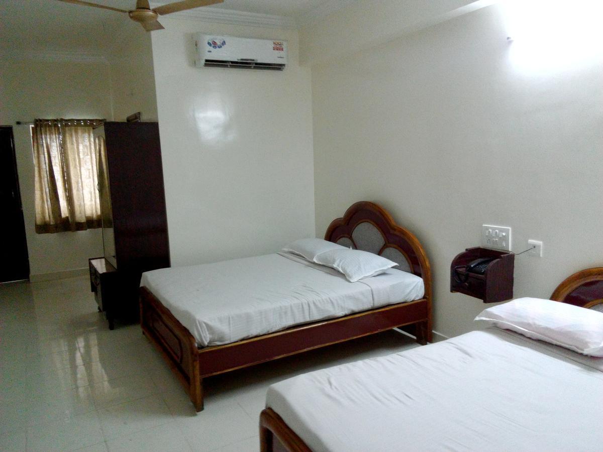 Sahasra Residency Hotel Hajdarabad Zewnętrze zdjęcie