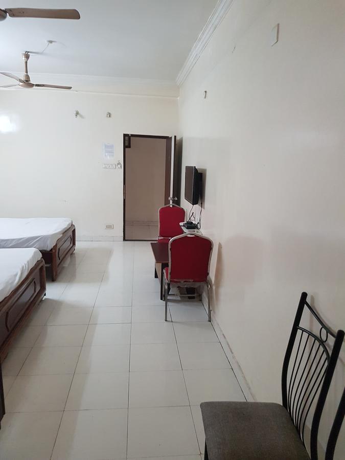 Sahasra Residency Hotel Hajdarabad Zewnętrze zdjęcie