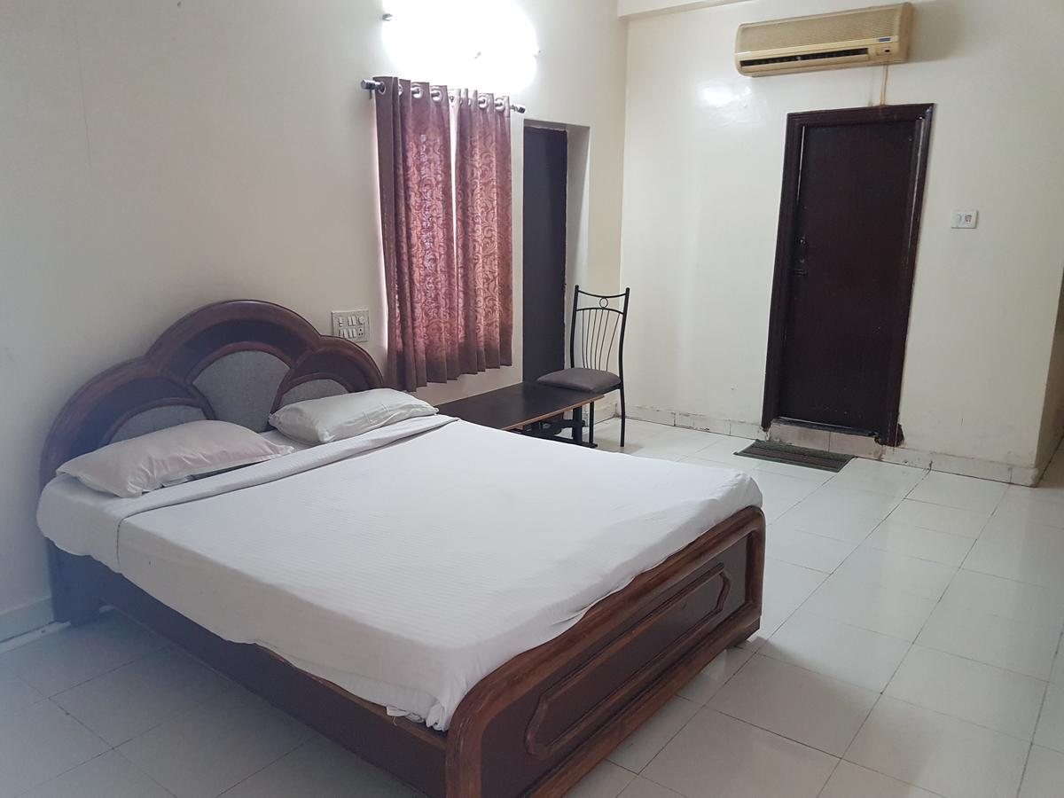 Sahasra Residency Hotel Hajdarabad Zewnętrze zdjęcie