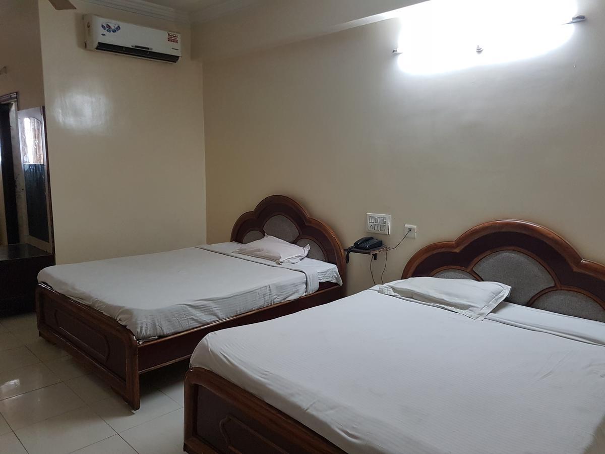 Sahasra Residency Hotel Hajdarabad Zewnętrze zdjęcie