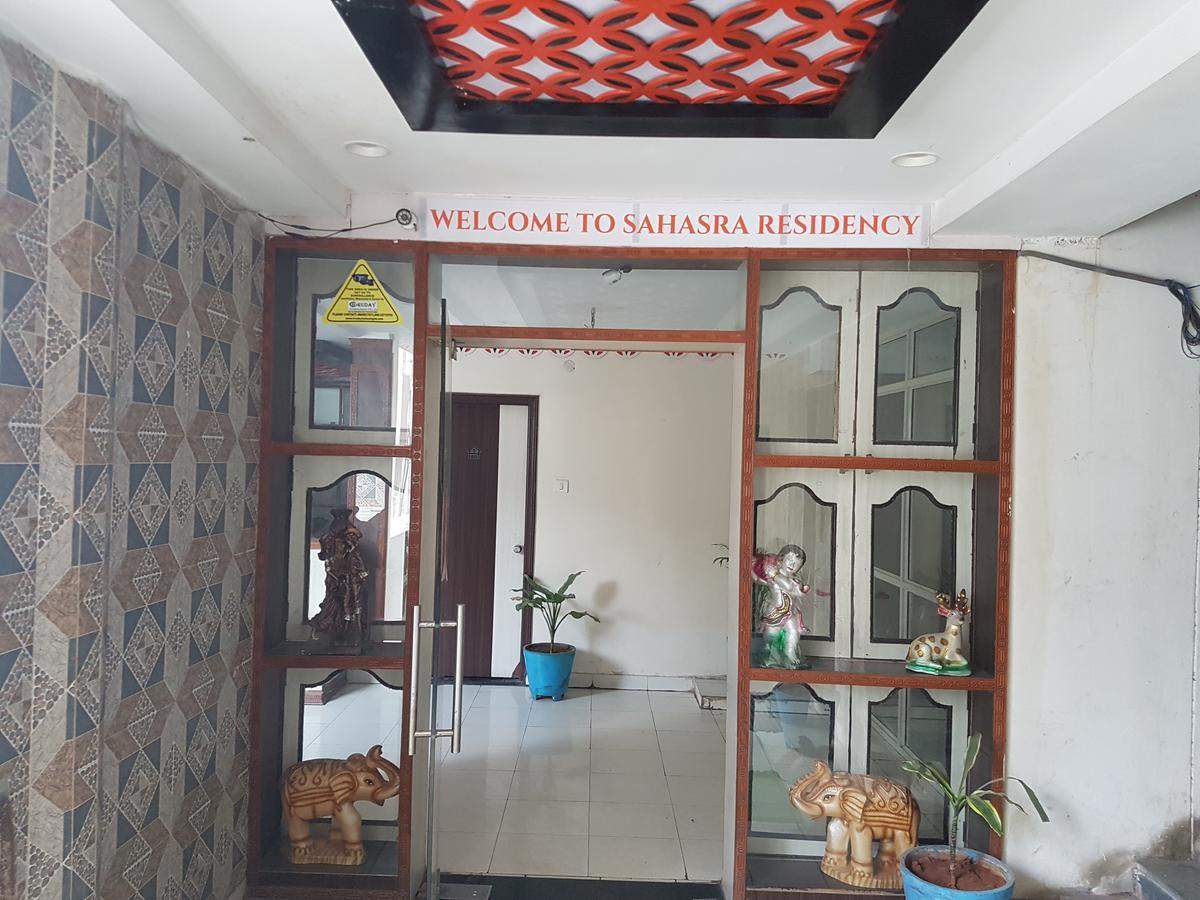 Sahasra Residency Hotel Hajdarabad Zewnętrze zdjęcie