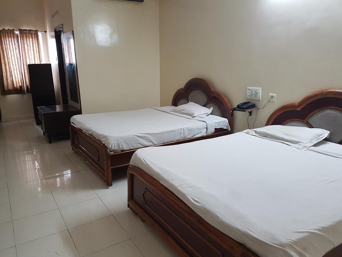 Sahasra Residency Hotel Hajdarabad Zewnętrze zdjęcie